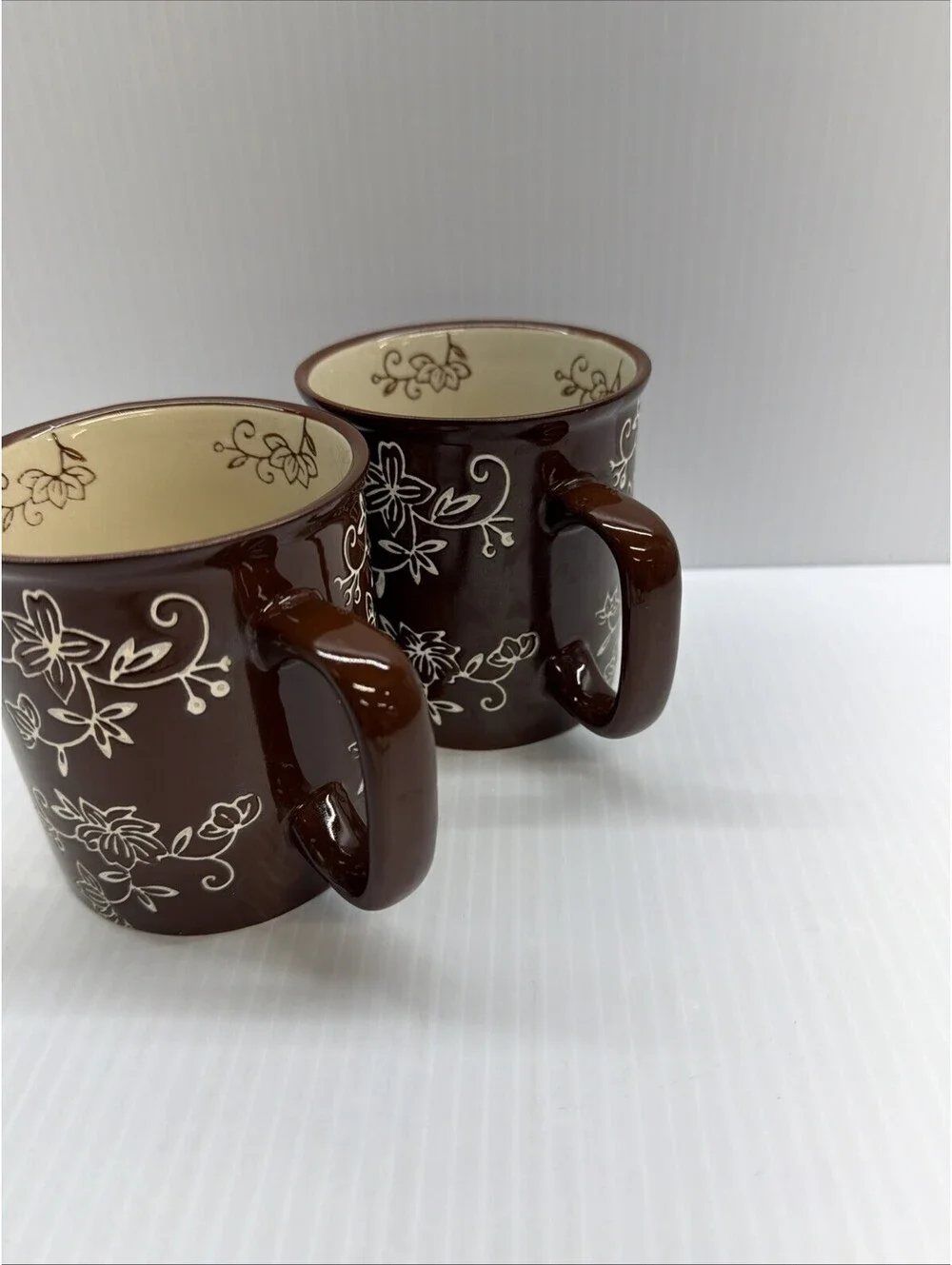 Temptations by Tea/Coffee Tara Mugs (Set of 2) 14 Oz Floral Lace Chocolate